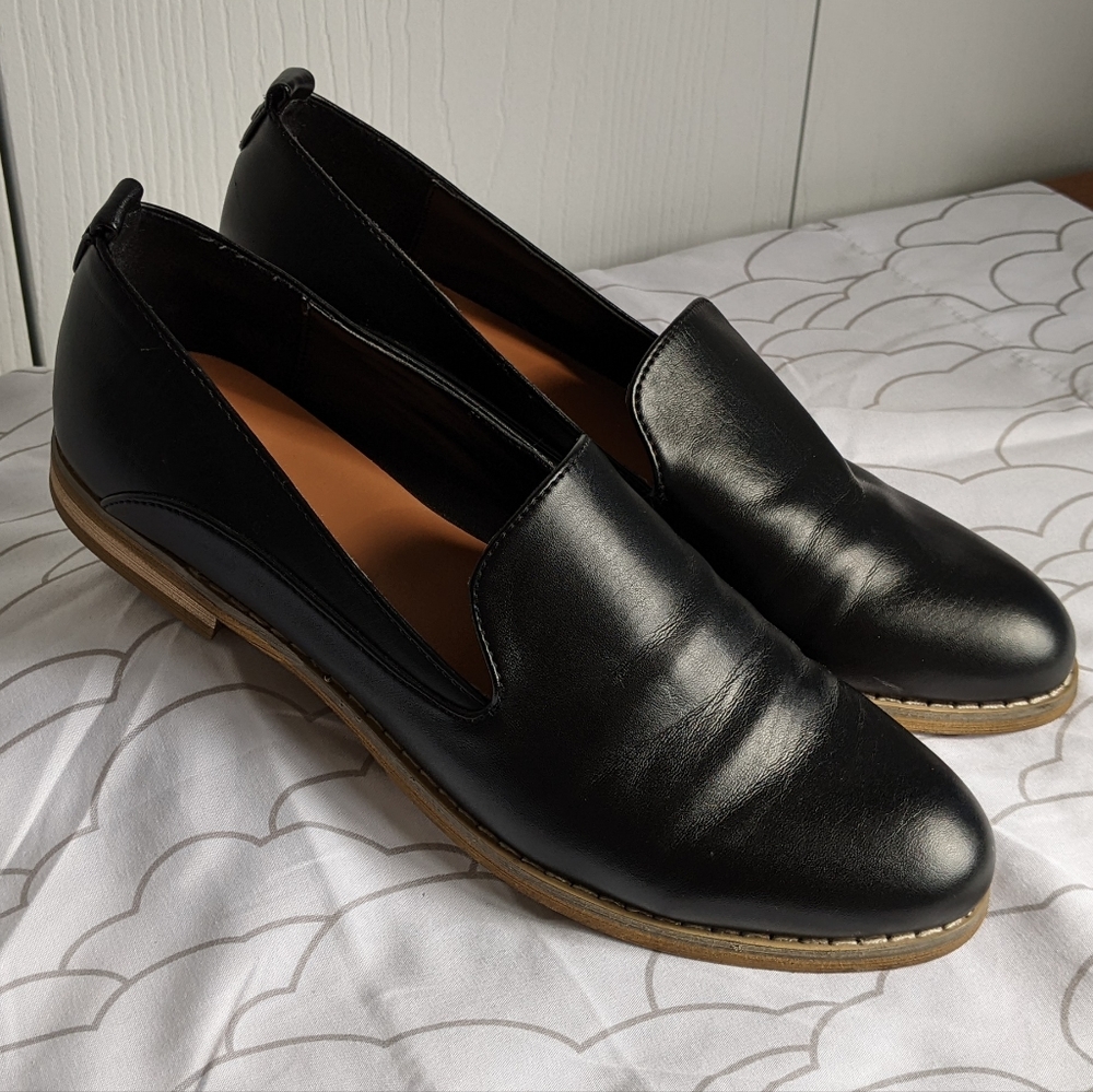 Indigo Rd. Hestley Sz 7.5 Women's Black Loafer Flat Faux Leather